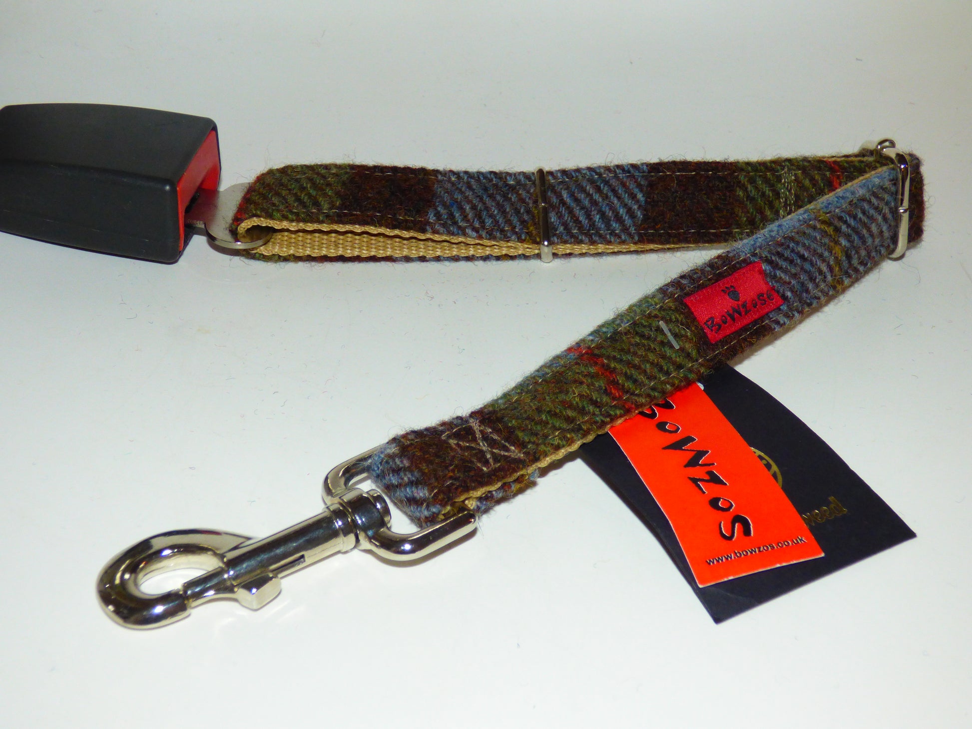 Harris Tweed Dog Seat Belt - Macleod Tartan - BOWZOS