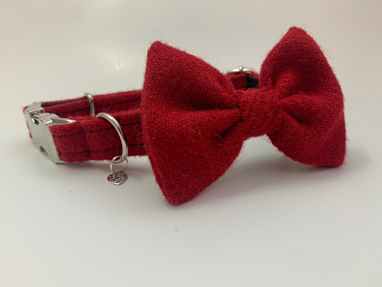 (Cranberry) Harris Tweed Bow Tie Dog Collar - BOWZOS