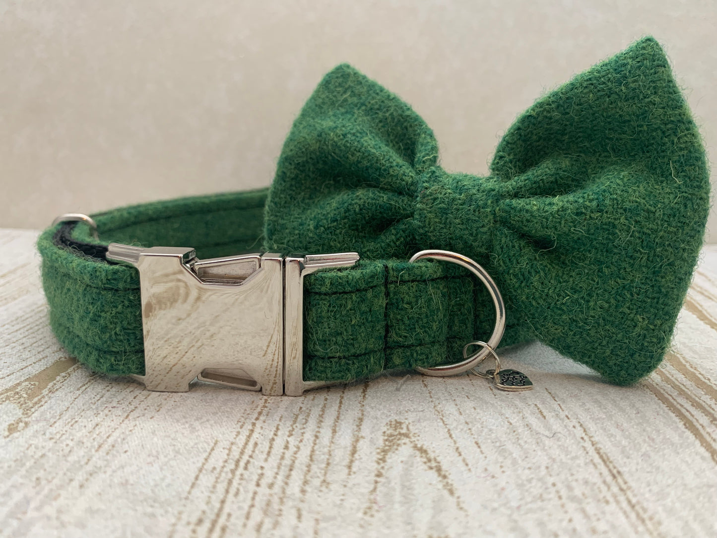(Evergreen) Harris Tweed Bow Tie Dog Collar - Green - BOWZOS