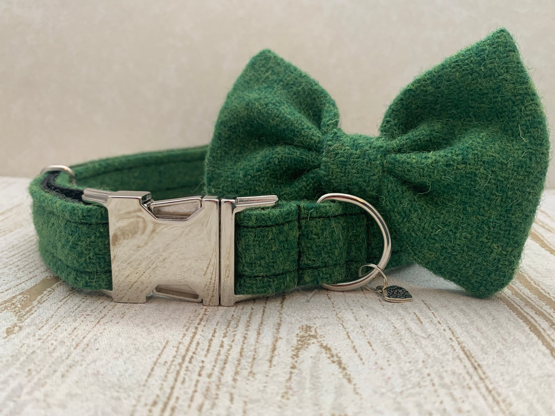 (Evergreen) Harris Tweed Bow Tie Dog Collar - Green - BOWZOS
