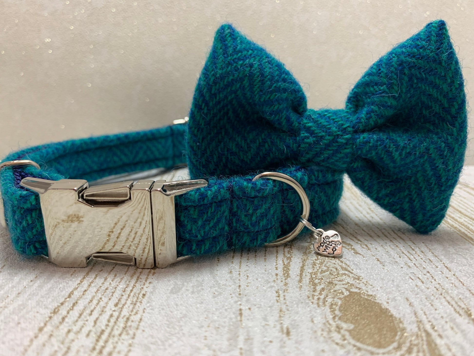 (Luskentyre) Harris Tweed Bow Tie Dog Collar - Aquamarine Herringbone - BOWZOS