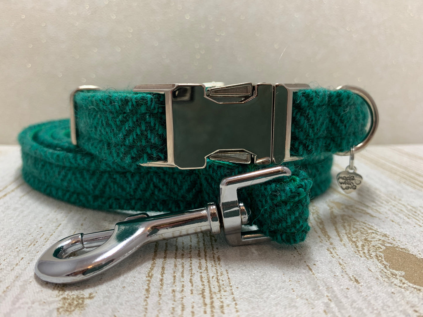 (Horgabost) Harris Tweed Dog Collar & Lead Set - Green Herringbone - BOWZOS