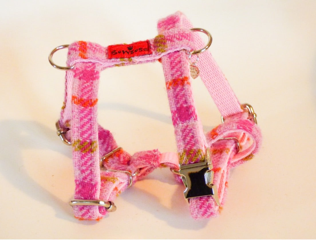 (Isla) Harris Tweed Harness - Baby Pink Check - BOWZOS