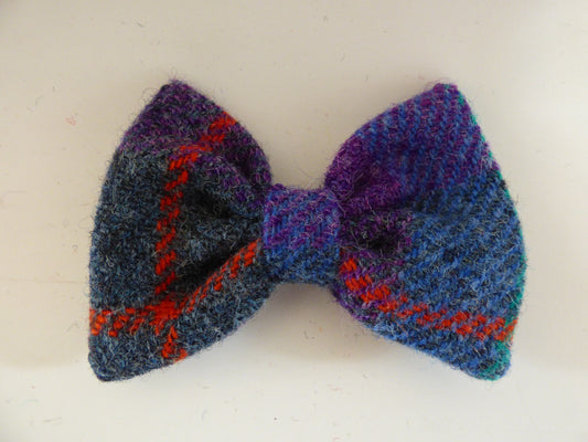 (Barra) Bowzos Bow - Harris Tweed Berry Blue Check - BOWZOS