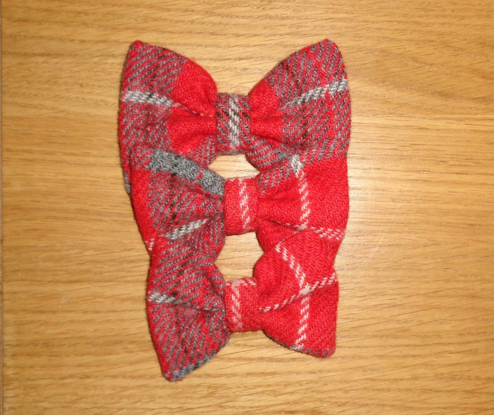 (Brodie) Bowzos Bow - Harris Tweed Red/Grey Check - BOWZOS