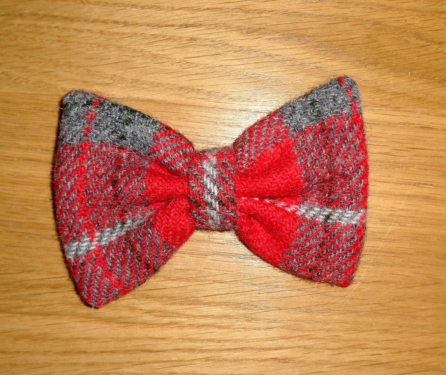(Brodie) Bowzos Bow - Harris Tweed Red/Grey Check - BOWZOS