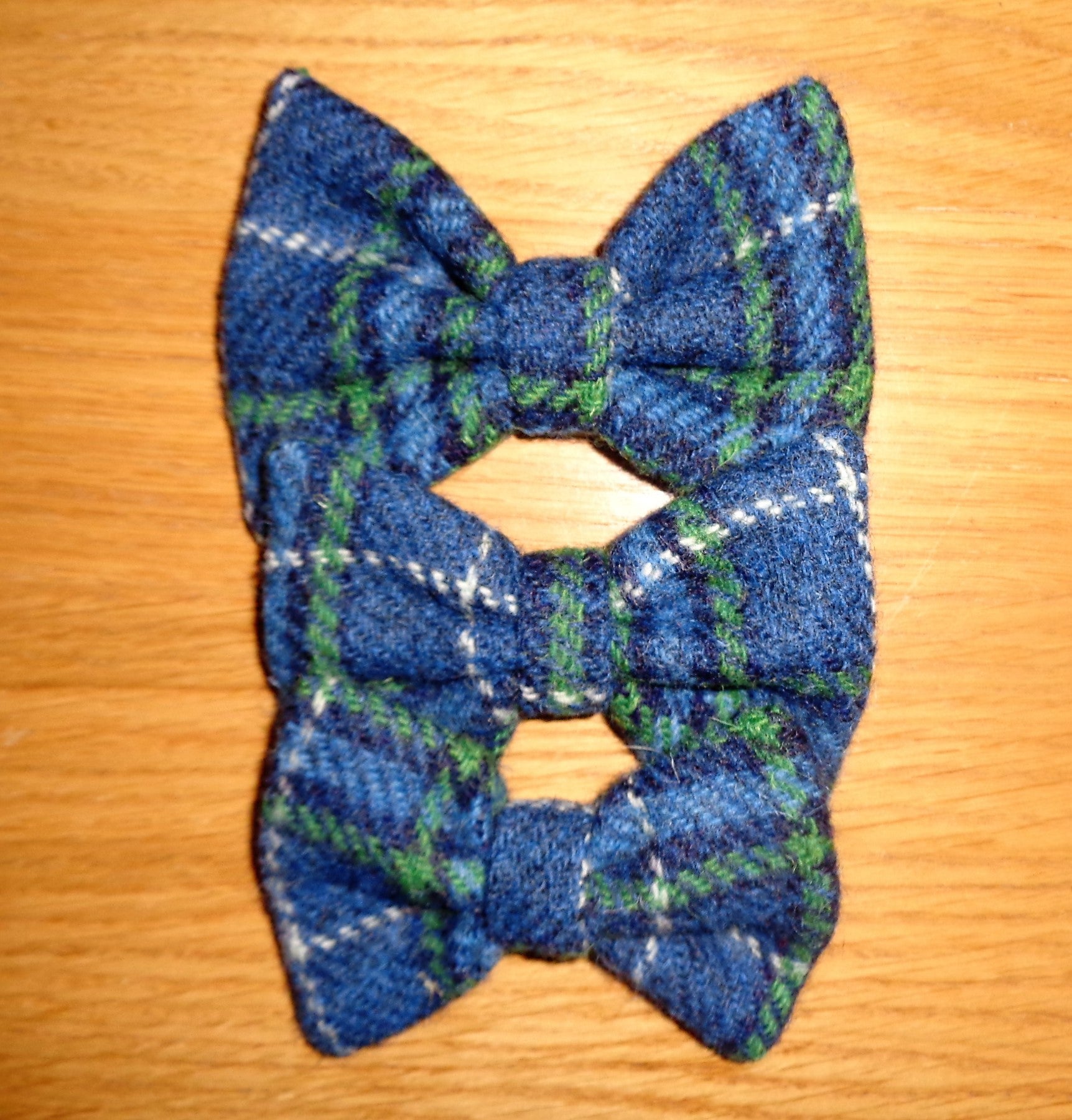 Bowzos Bow - Harris Tweed Blue & White Check - BOWZOS