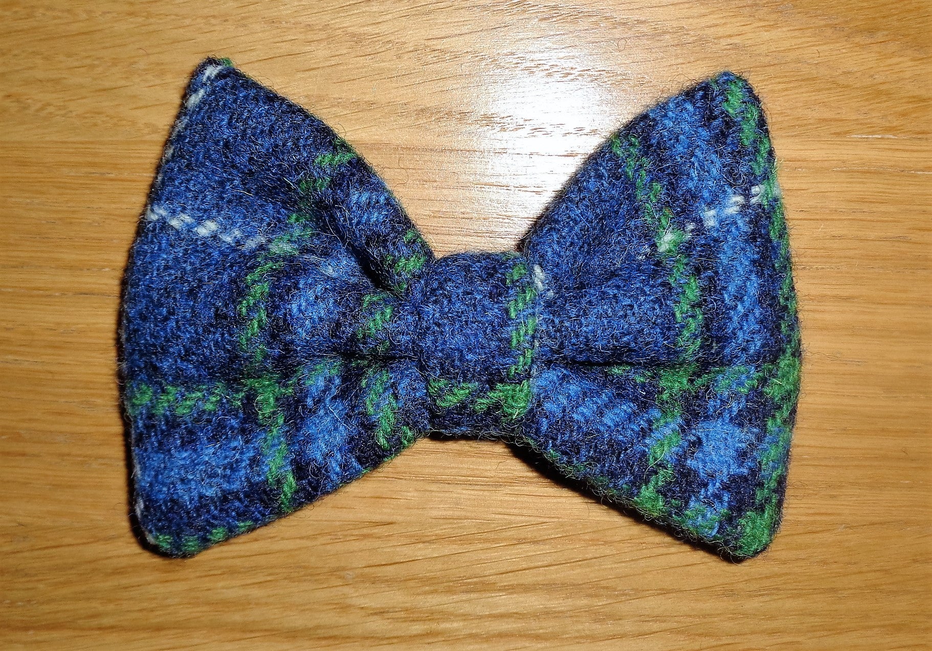 Bowzos Bow - Harris Tweed Blue & White Check - BOWZOS