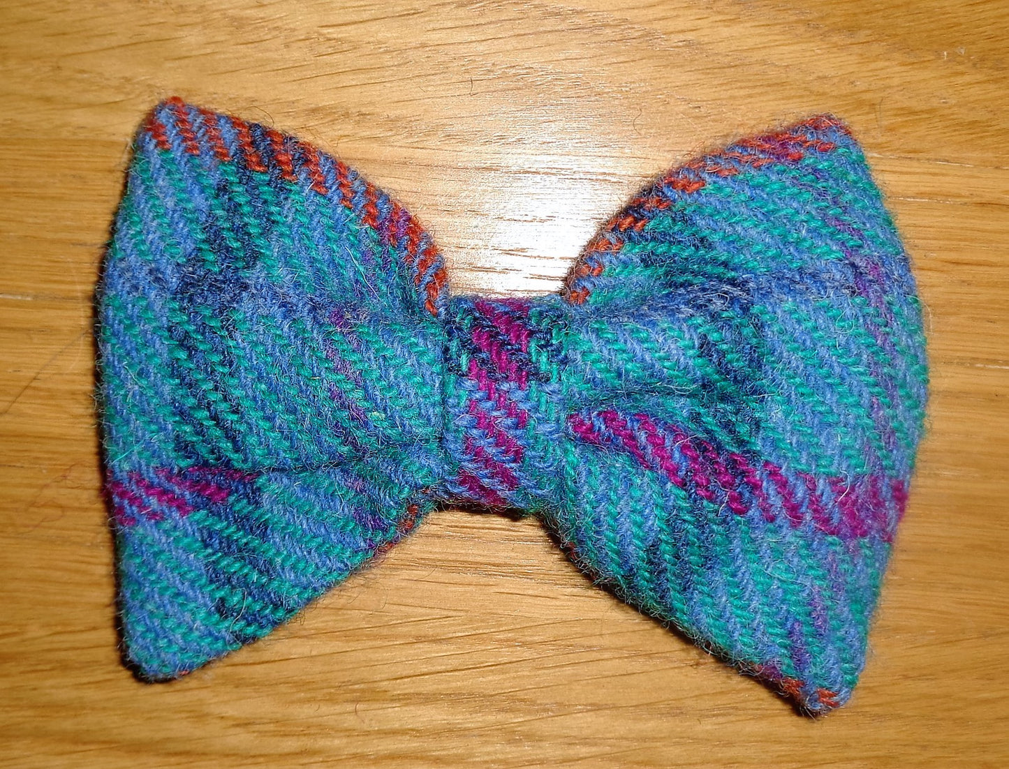 (Tiree) Bowzos Bow - Turquoise Harris Tweed Check - BOWZOS