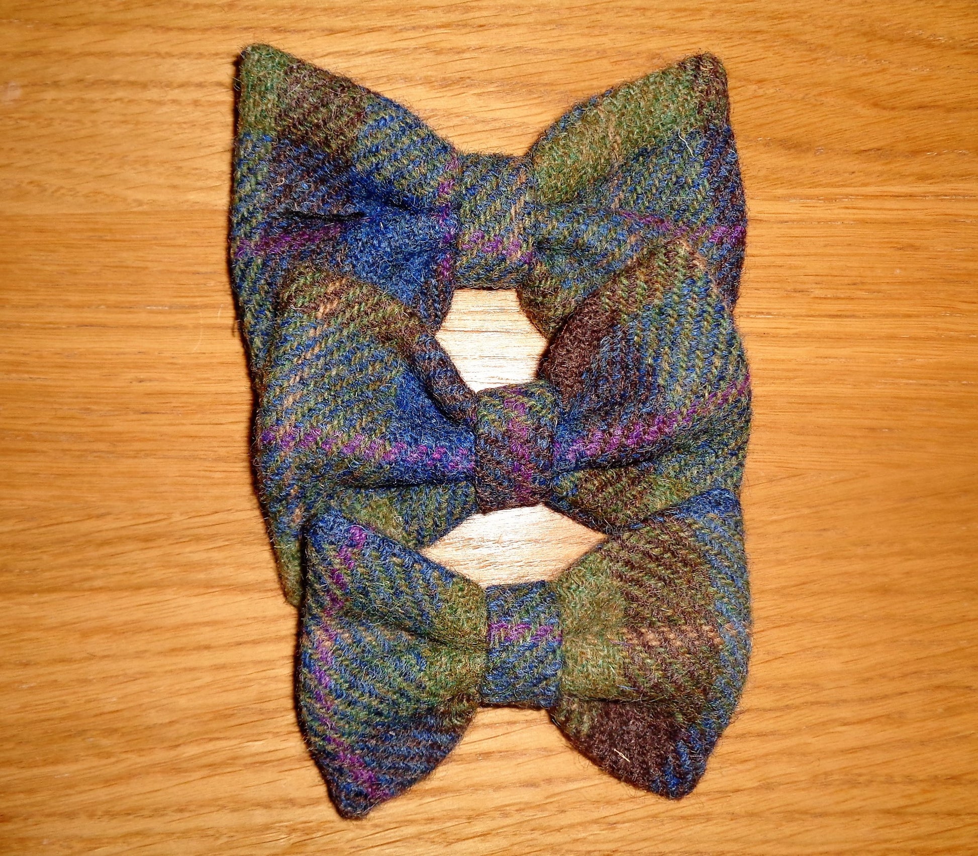 (Inverary) Bowzos Bow - Harris Tweed Khaki & Blue Check - BOWZOS