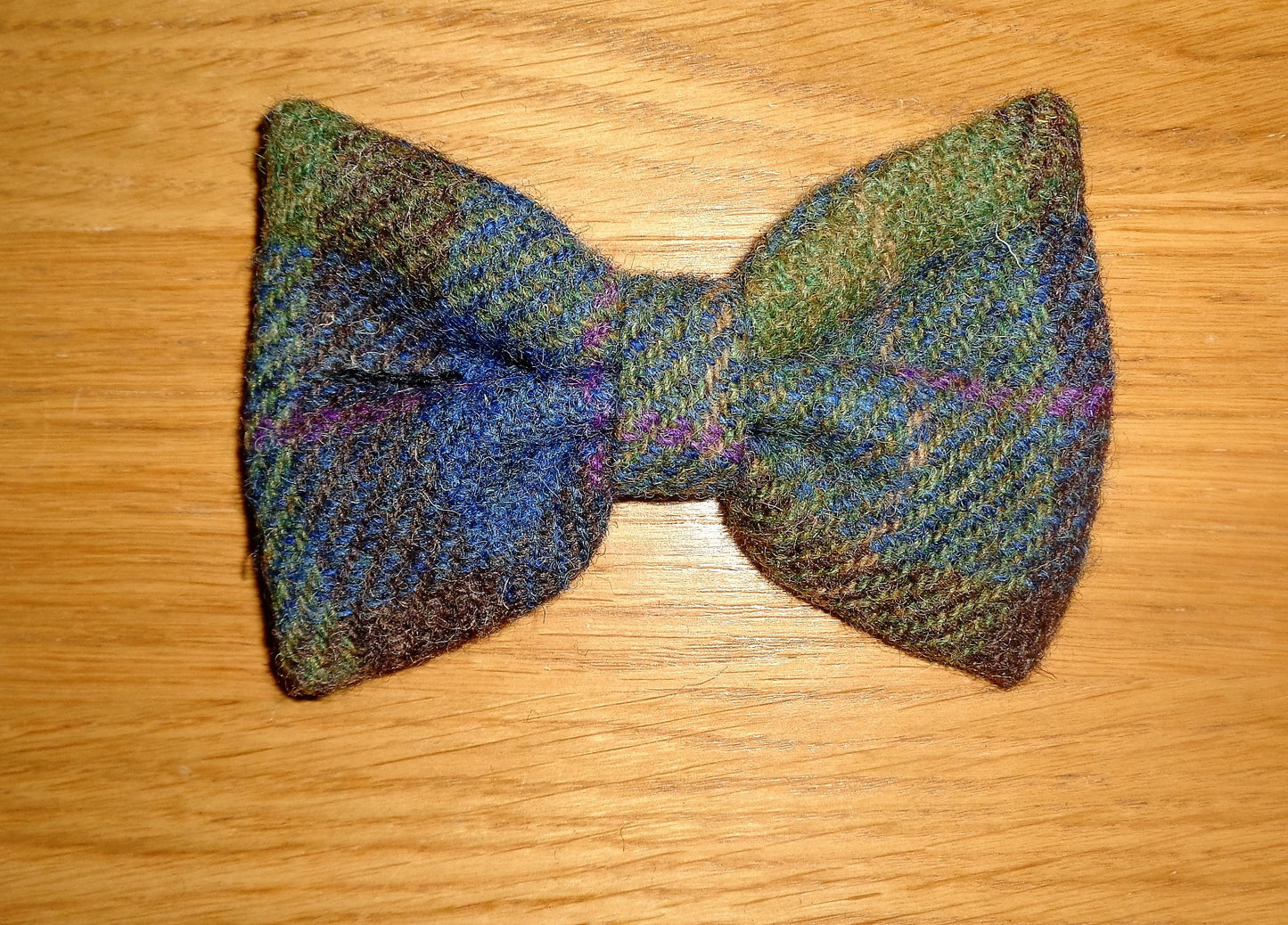 (Inverary) Bowzos Bow - Harris Tweed Khaki & Blue Check - BOWZOS