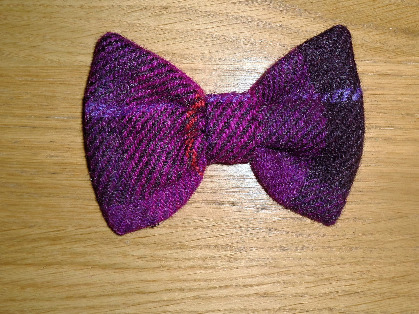 (Mull) Bowzos Bow - Harris Tweed Fuschia Check - BOWZOS