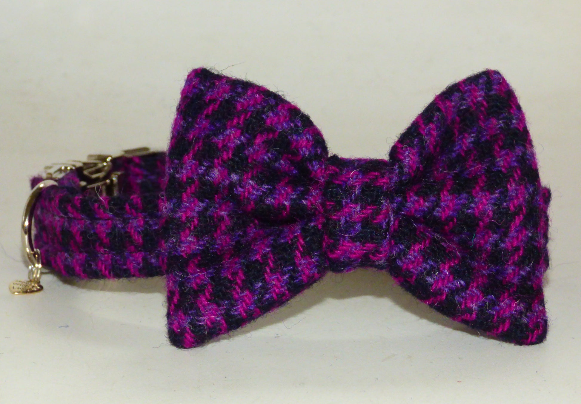 (Hetty) Houndstooth Harris Tweed Bow Tie Dog Collar - BOWZOS