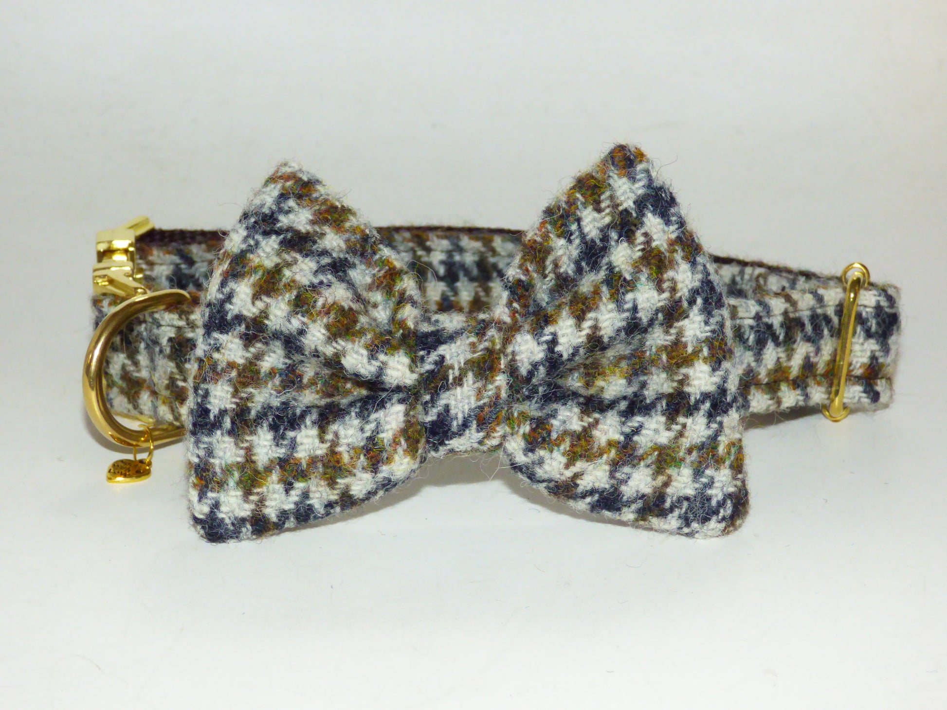 (Harris) Houndstooth Harris Tweed Bow Tie Dog Collar - BOWZOS