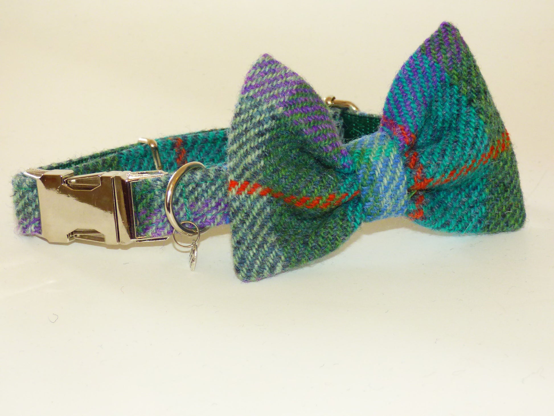 (Thistle) Harris Tweed Bow Tie Dog Collar & Lead Set - Green Check - BOWZOS