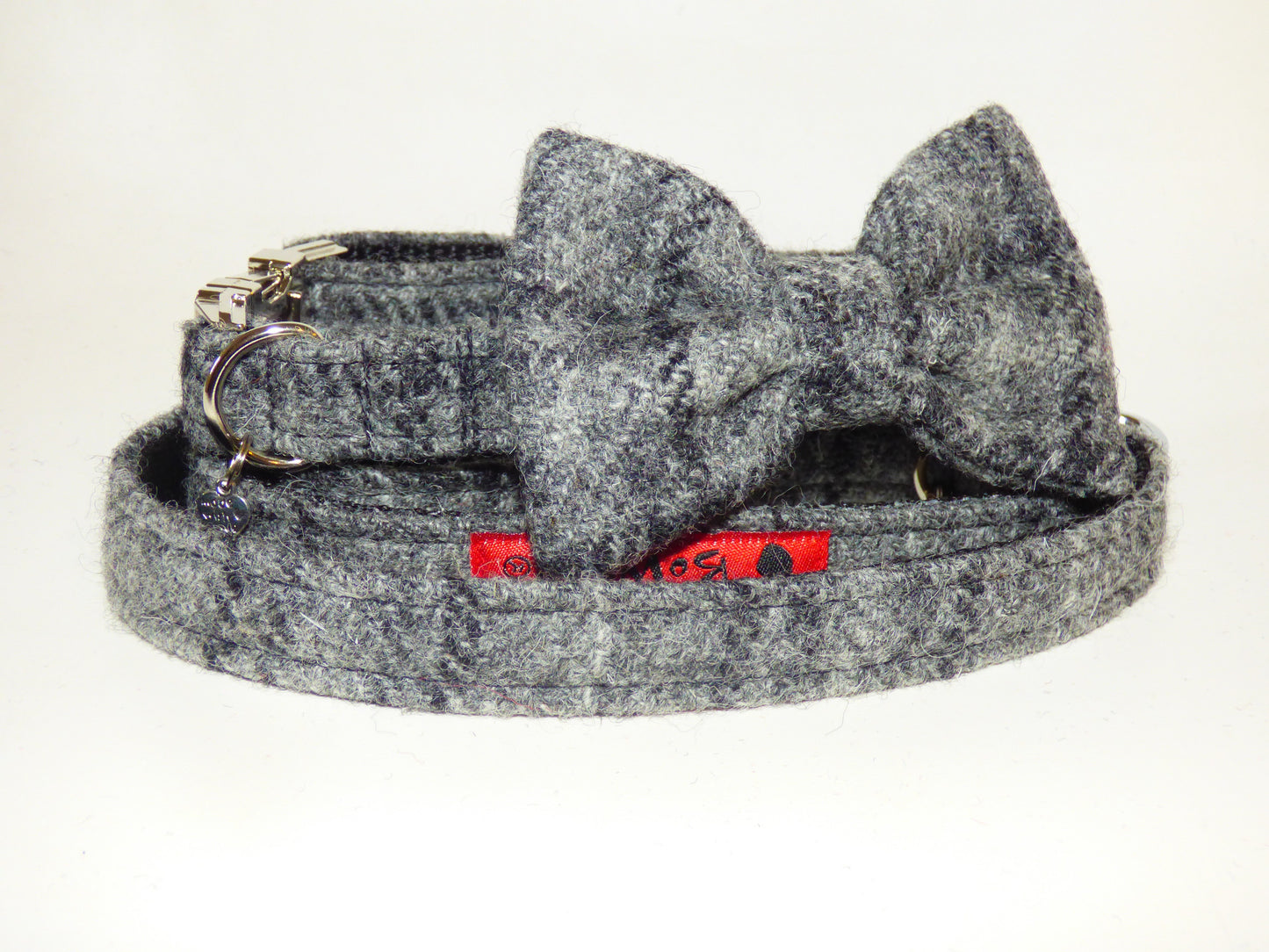 (Greyfriars) Harris Tweed Bow Tie Dog Collar & Lead Set - Grey Check - BOWZOS