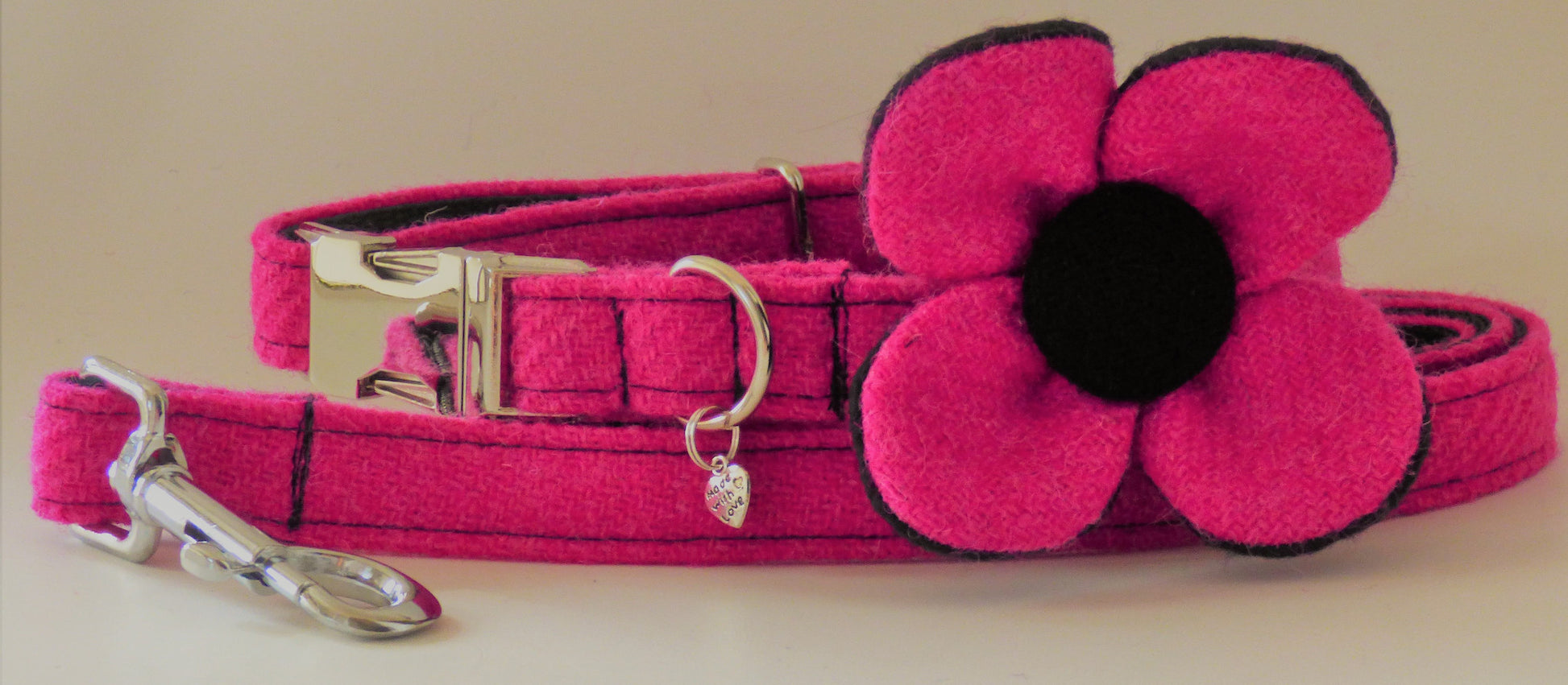 (Roxburghe) Harris Tweed Flower Dog Collar & Lead Set - Bubblegum Pink - BOWZOS