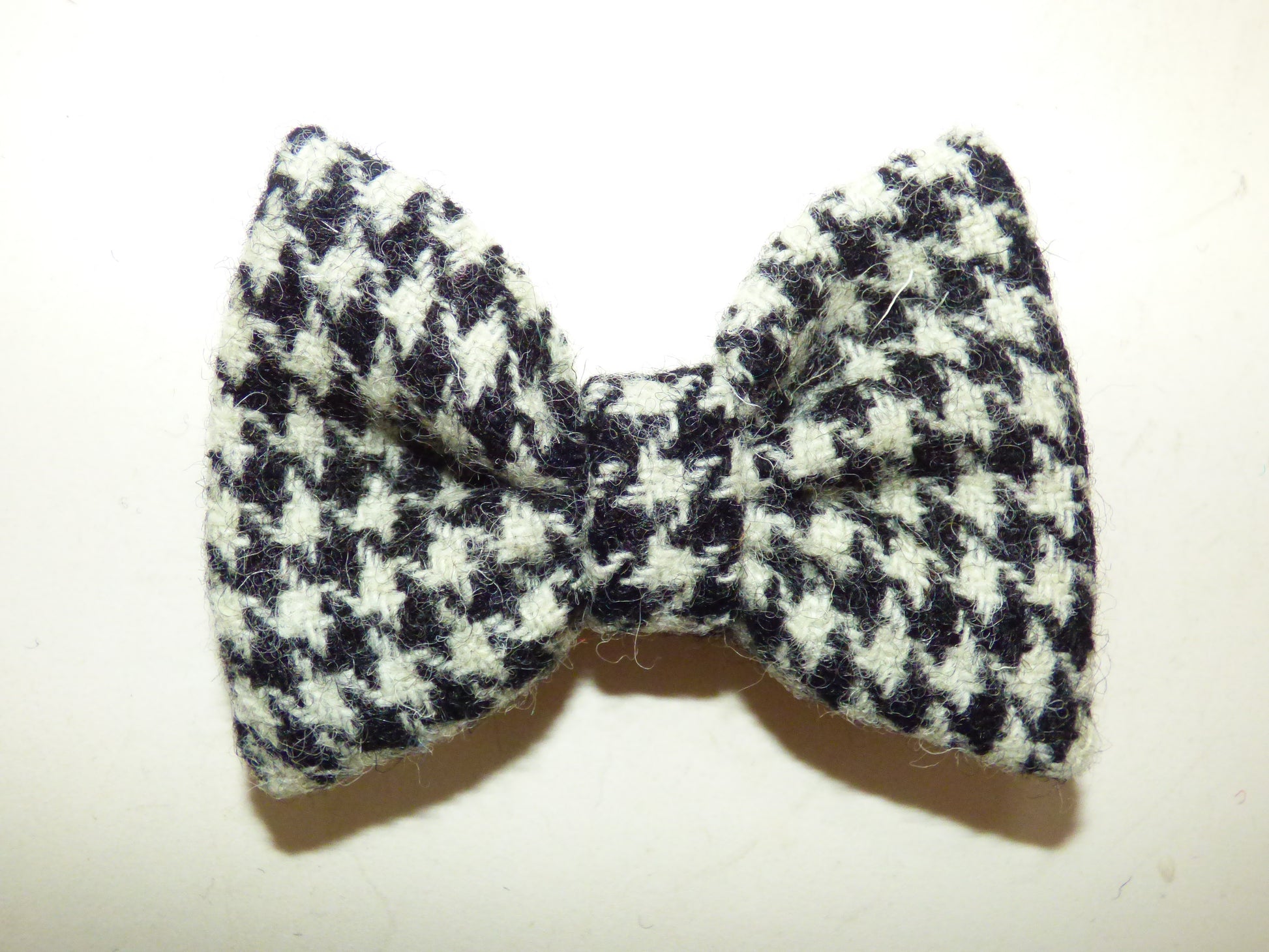 (Nessie) Harris Tweed Houndstooth Bowzos Bow - BOWZOS