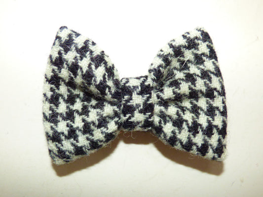 (Nessie) Harris Tweed Houndstooth Bowzos Bow - BOWZOS