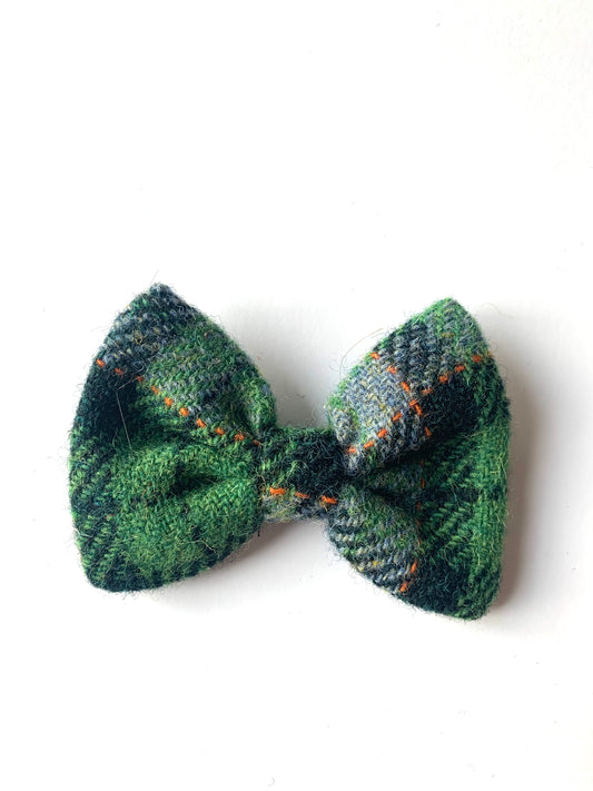 Bowzos Bow - Harris Tweed® Grass Green  Check
