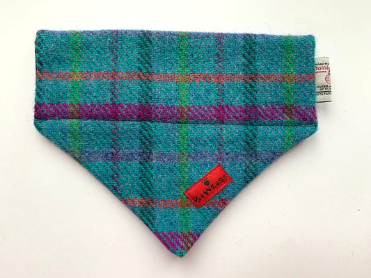 (Tiree) Bowzos Harris Tweed® Bandana - Turquoise Check